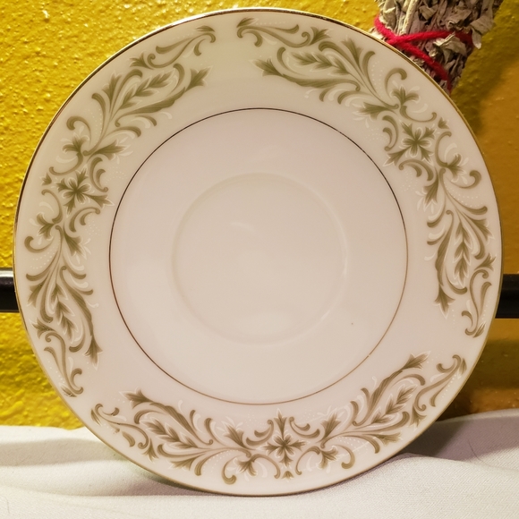 Vtg Saucer Allegro By Royal Worcester # RW ALL - Picture 2 of 5